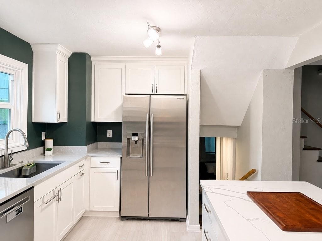 Kitchen - 926 29TH ST N, ST PETERSBURG
