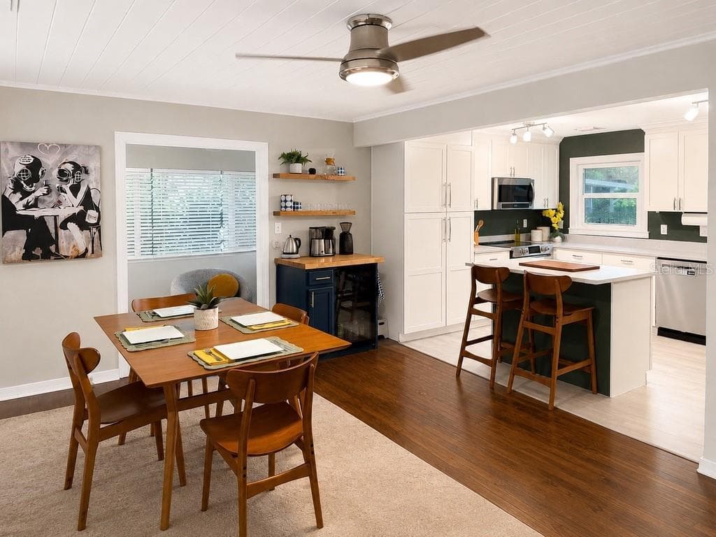 Dining room (could be family/living room) - 926 29TH ST N, ST PETERSBURG
