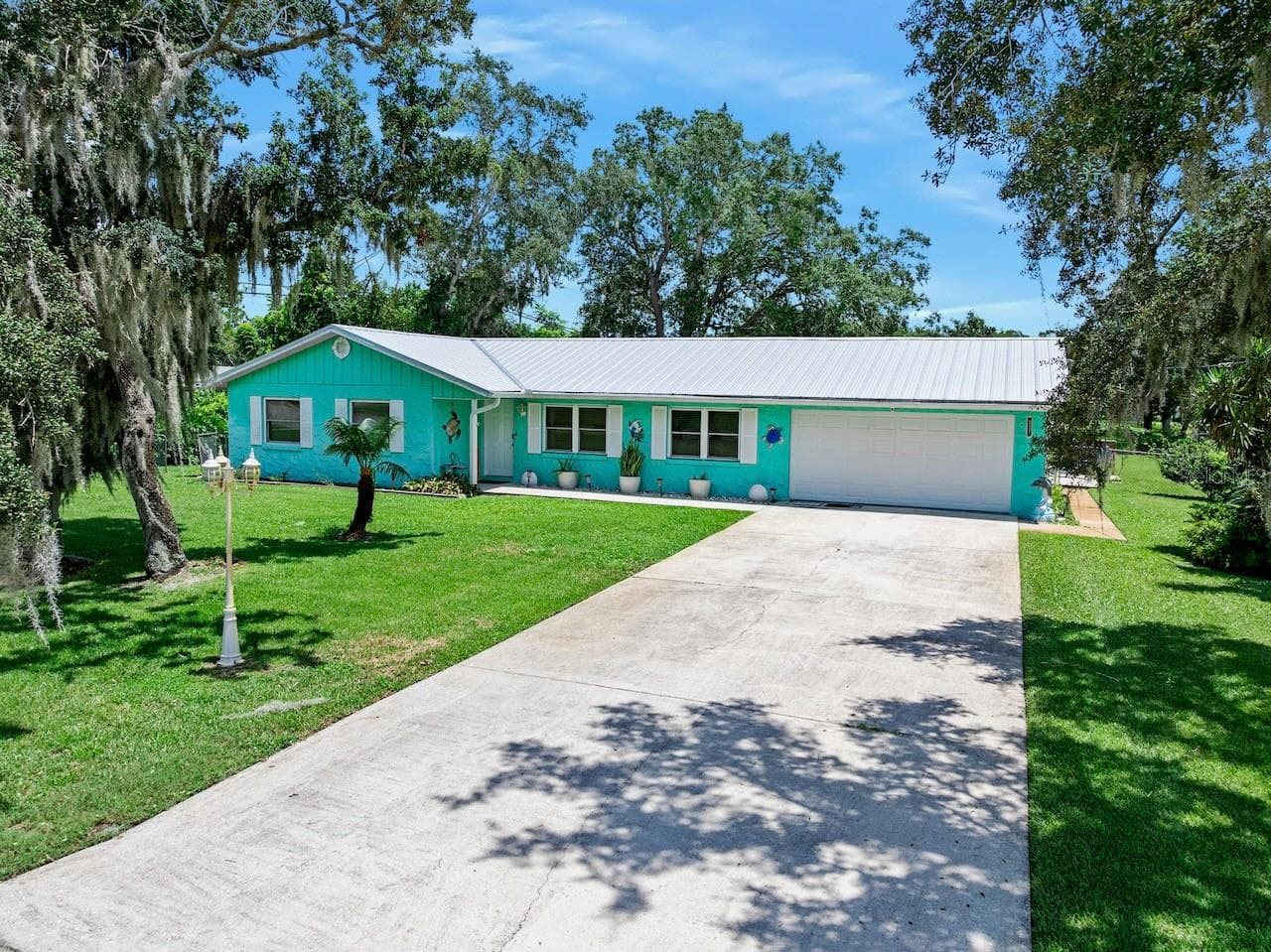 311 ACACIA DR