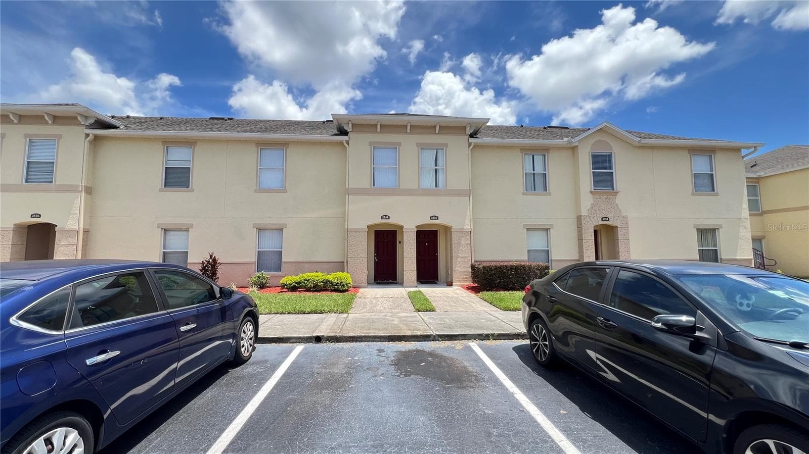Townhouse at 2848 CLUB CORTILE CIR, KISSIMMEE, photo 2 of 35