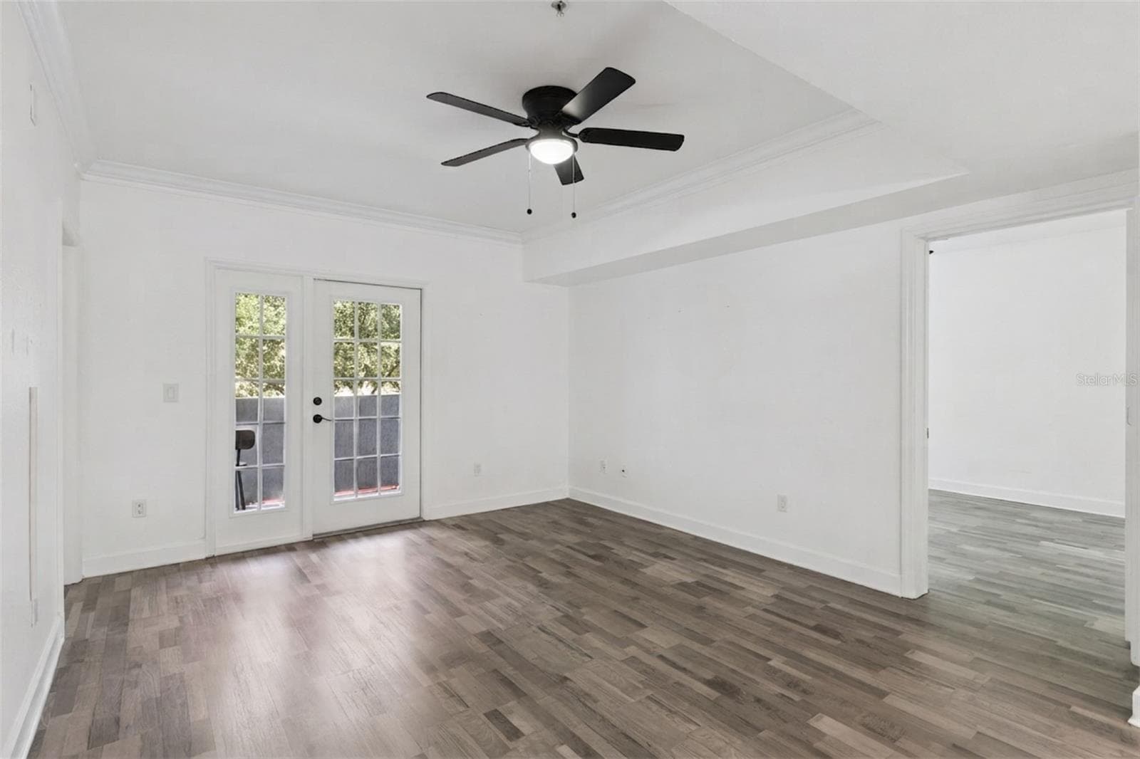 Living Room - 300 E SOUTH ST #2001, ORLANDO