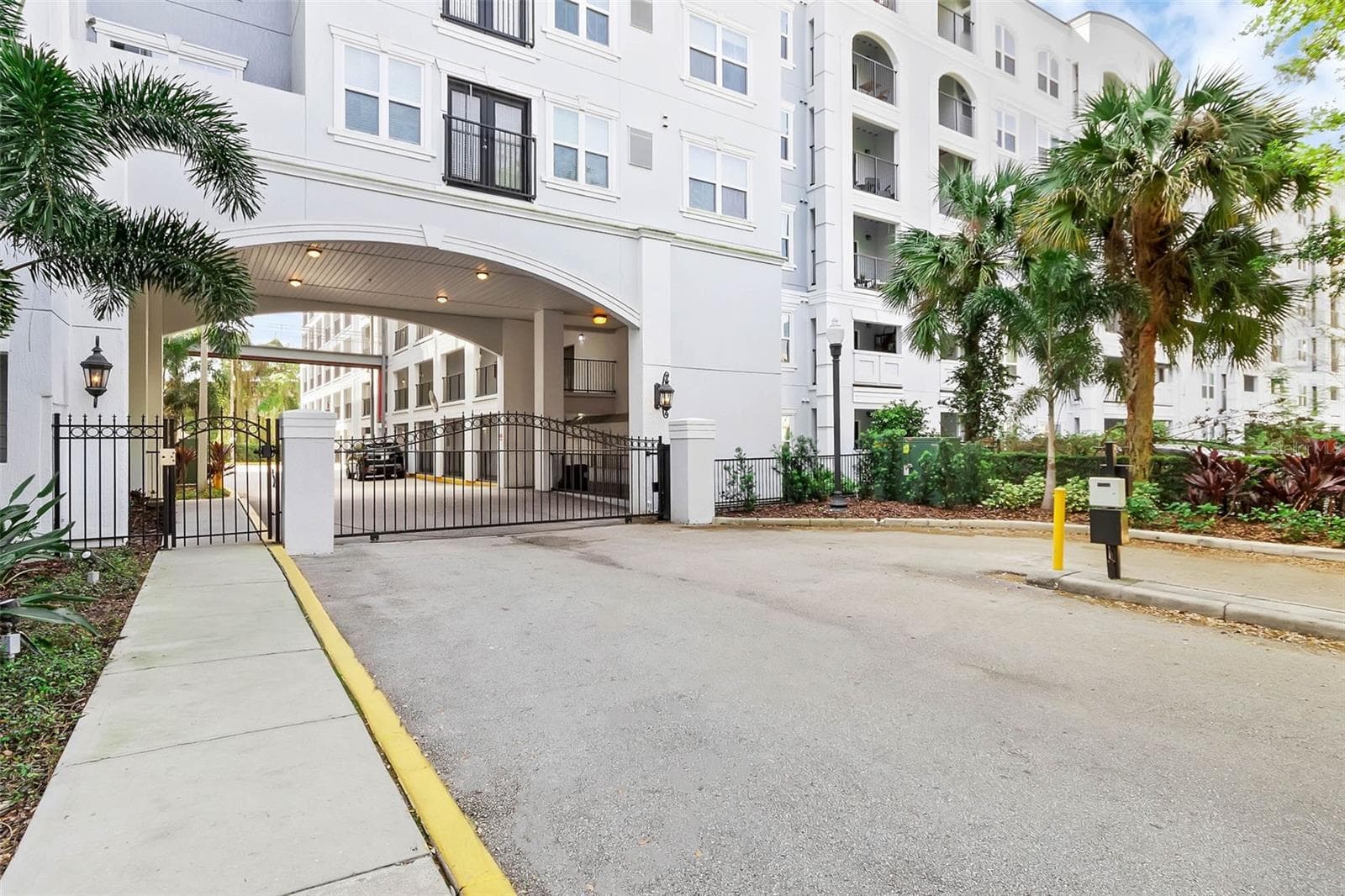 The Grande Downtown Secured Entry - 300 E SOUTH ST #2001, ORLANDO
