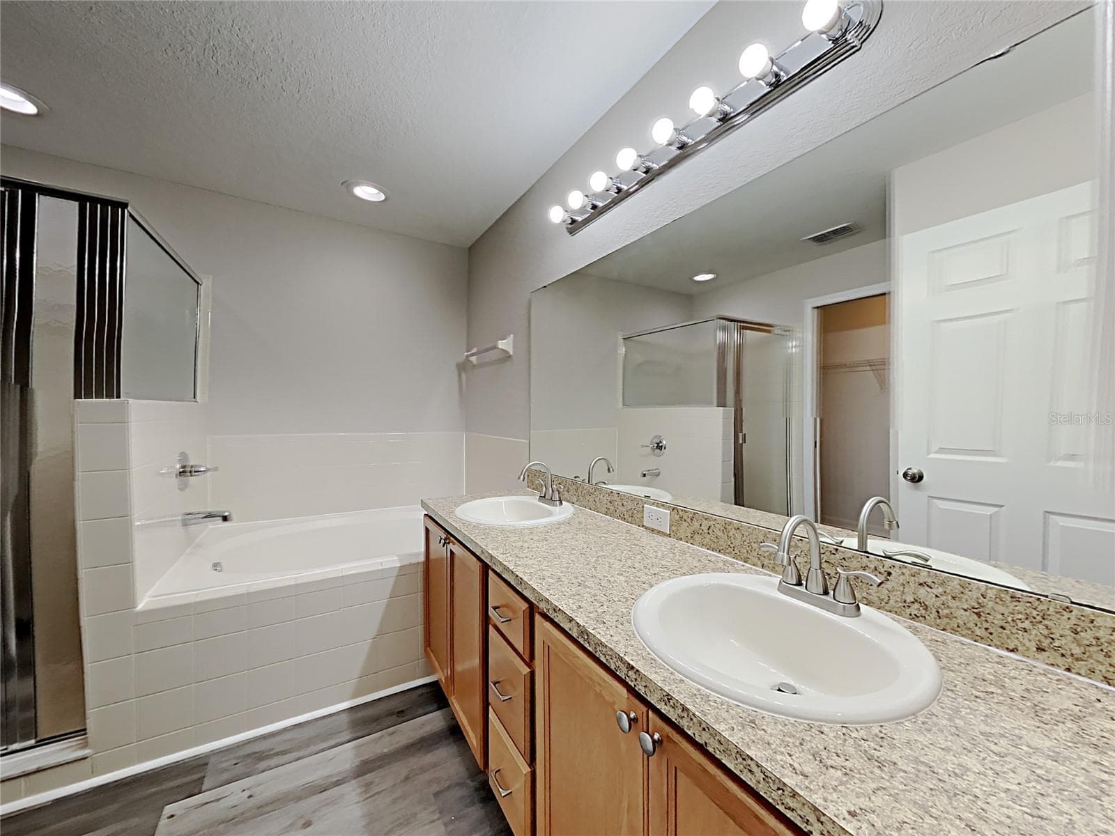 Single Family Residence at 3030 GRAND PRESERVE BLVD, MULBERRY, photo 15 of 21