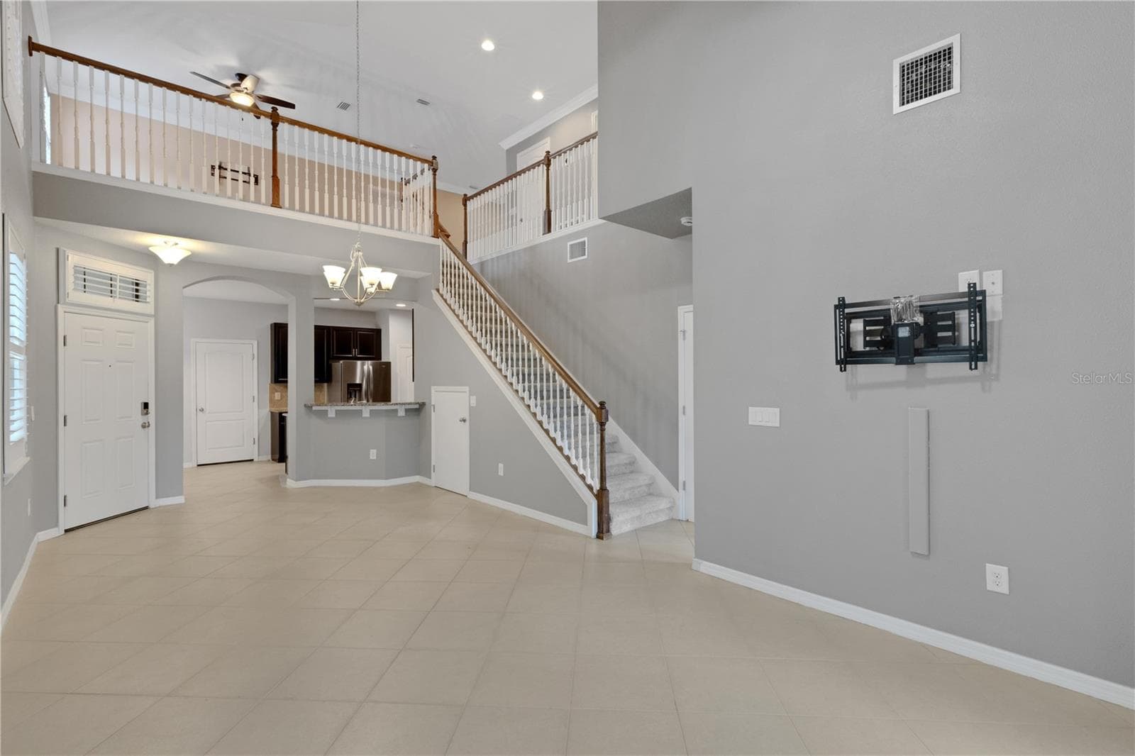 Townhouse at 5166 BAY ISLE CIR, CLEARWATER, photo 15 of 67