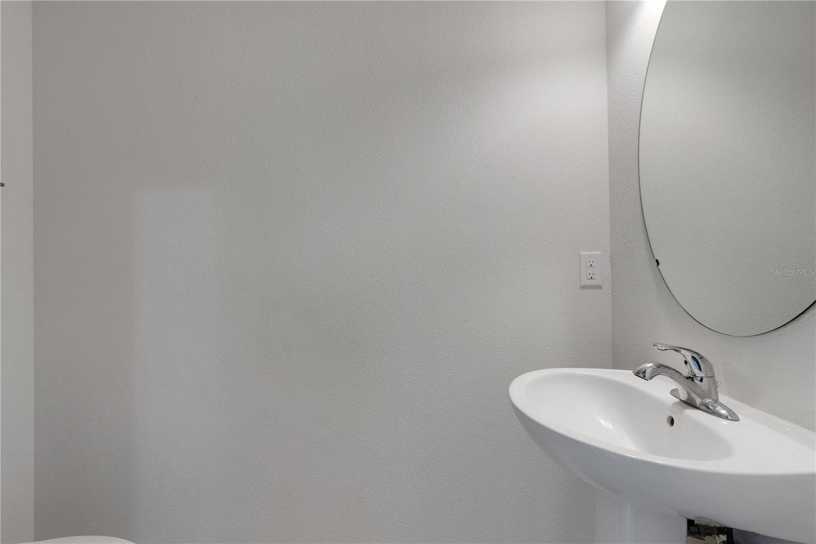 Townhouse at 5166 BAY ISLE CIR, CLEARWATER, photo 27 of 67