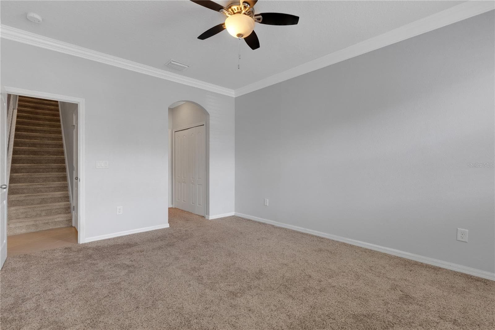Townhouse at 5166 BAY ISLE CIR, CLEARWATER, photo 31 of 67