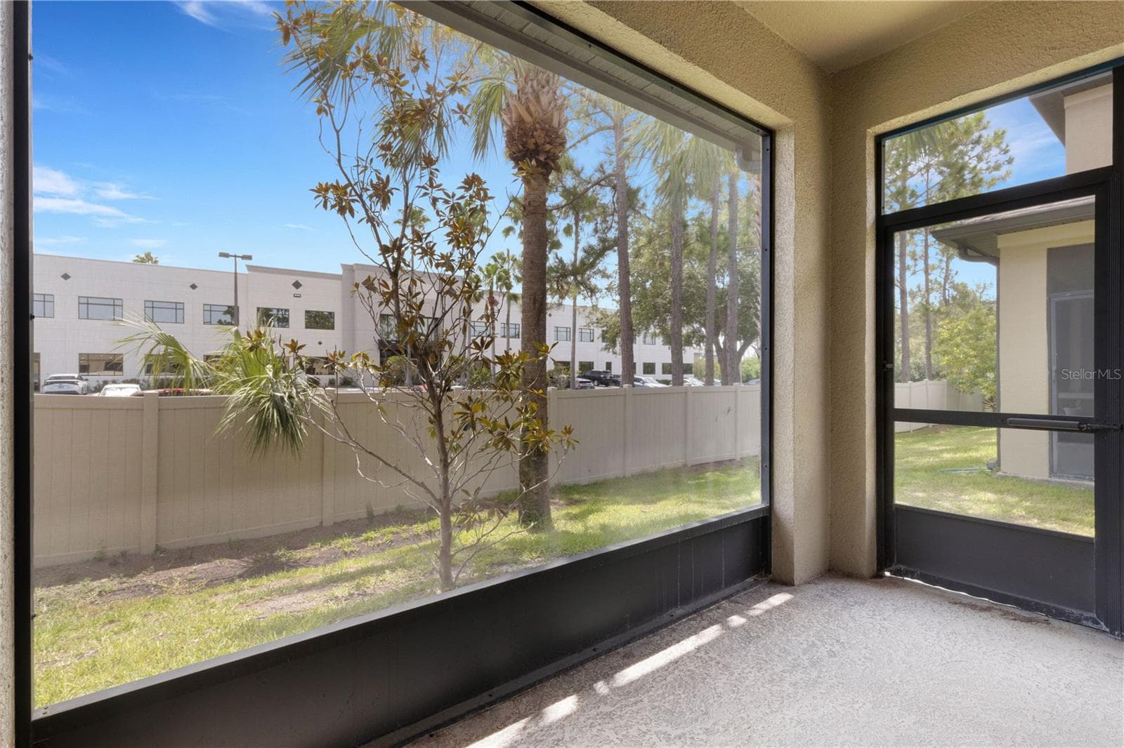Townhouse at 5166 BAY ISLE CIR, CLEARWATER, photo 39 of 67