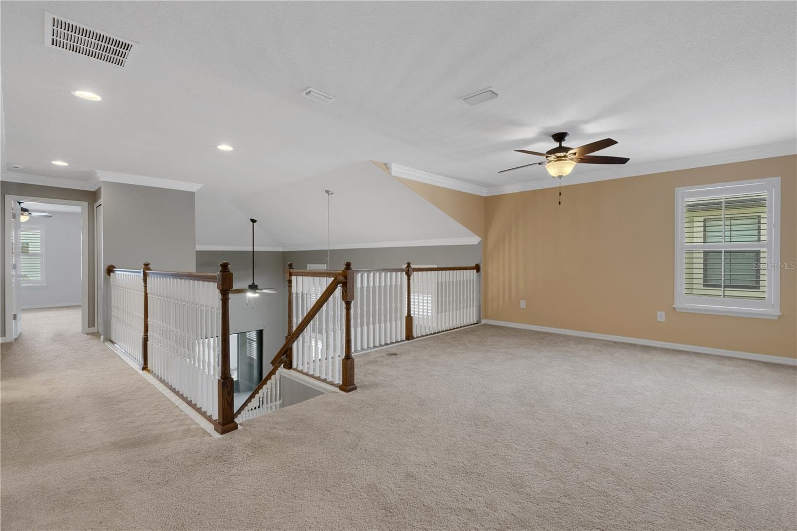 Townhouse at 5166 BAY ISLE CIR, CLEARWATER, photo 41 of 67