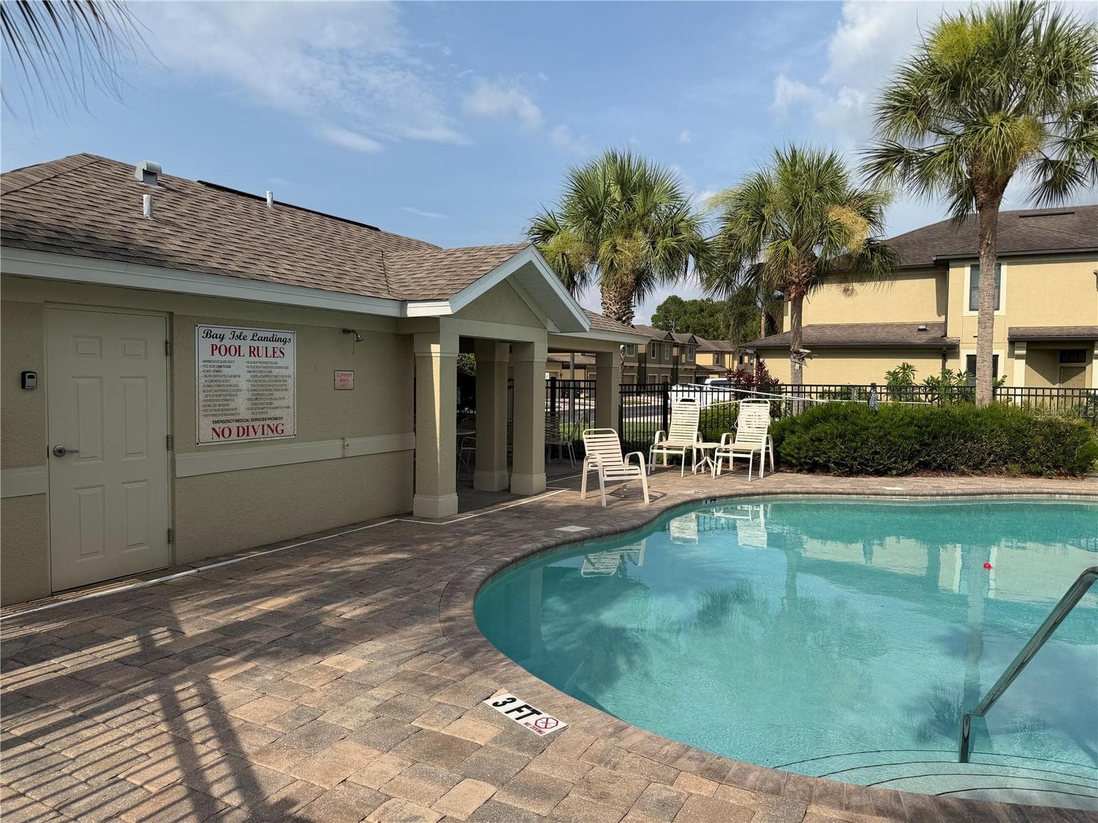 Townhouse at 5166 BAY ISLE CIR, CLEARWATER, photo 64 of 67