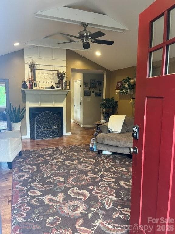 LIVING ROOM - 325 Ewbank Road, Etowah