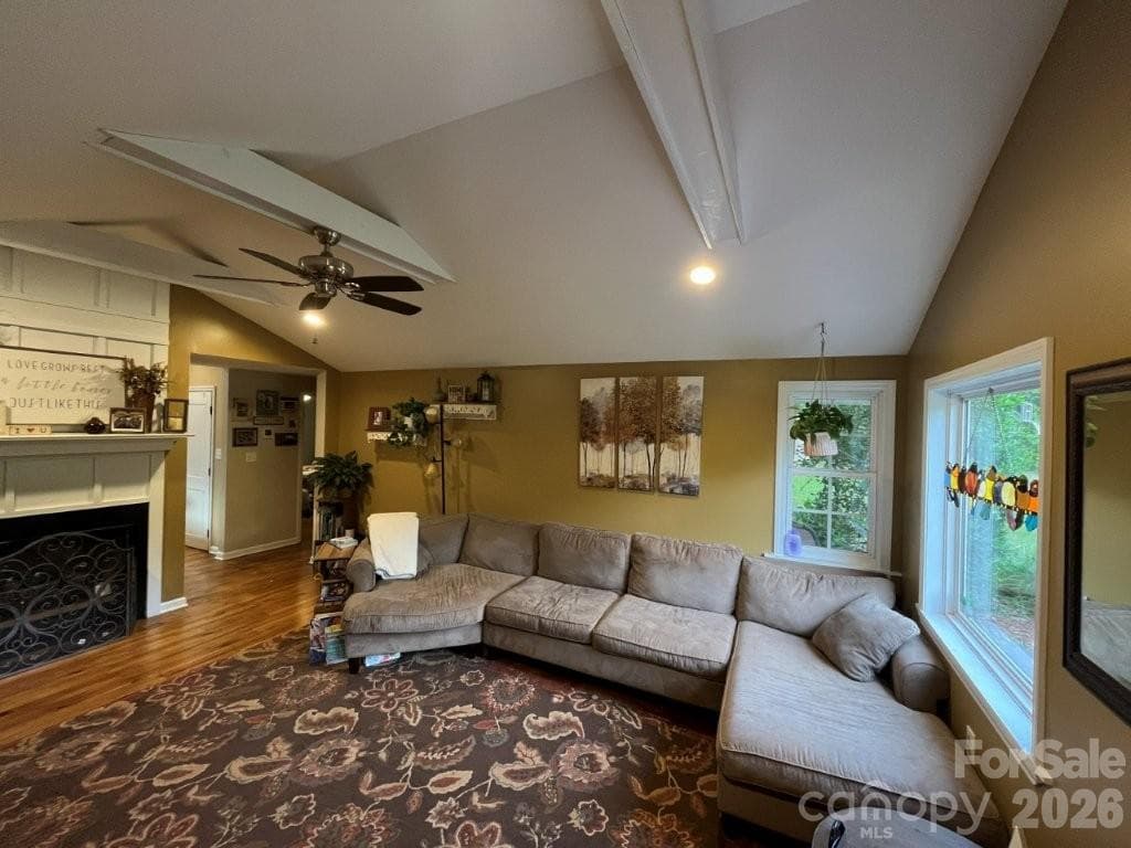 LIVING ROOM - 325 Ewbank Road, Etowah