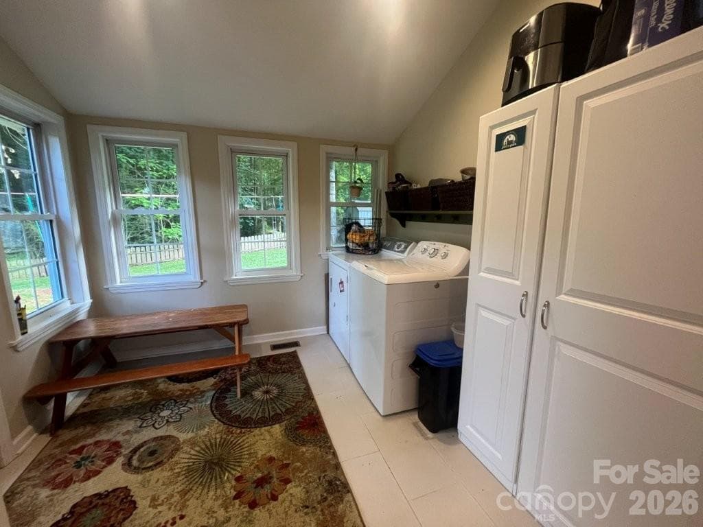 LAUNDRY ROOM - 325 Ewbank Road, Etowah