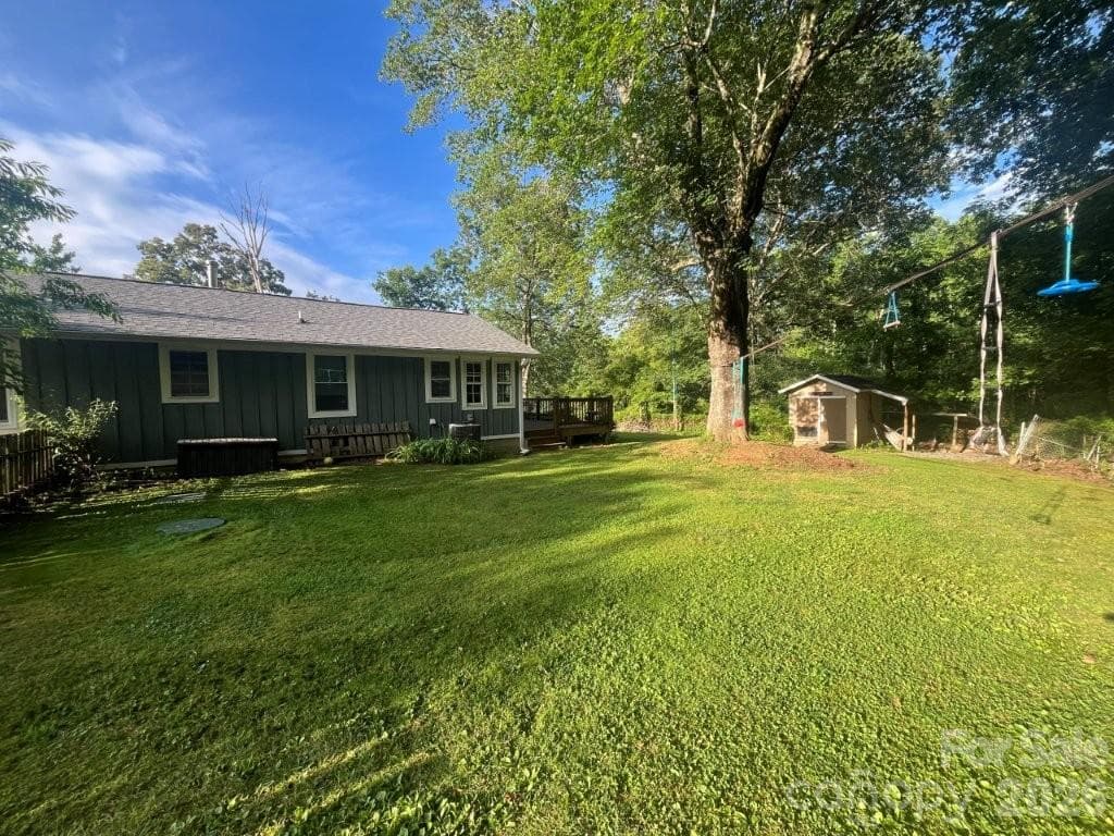 Single Family Residence at 325 Ewbank Road, Etowah, photo 32 of 34
