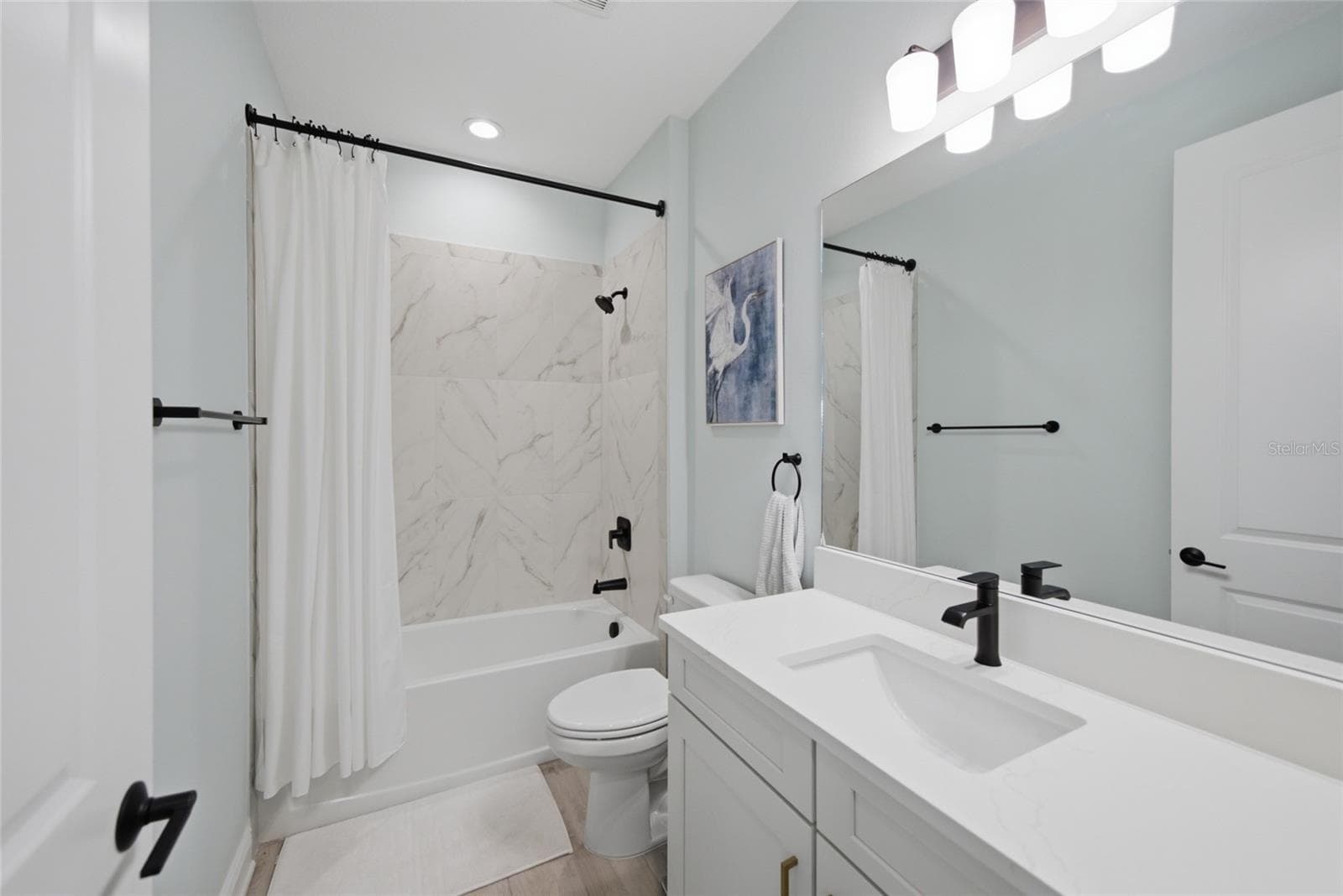 Guest Bathroom - 4815 HONEY DEW LN, BRADENTON