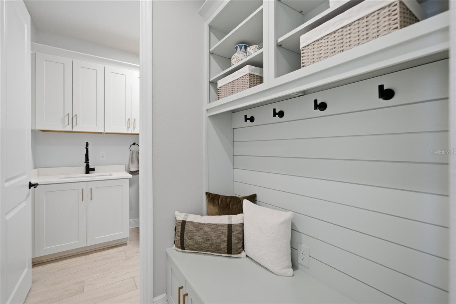 Built-in Drop Zone - 4815 HONEY DEW LN, BRADENTON