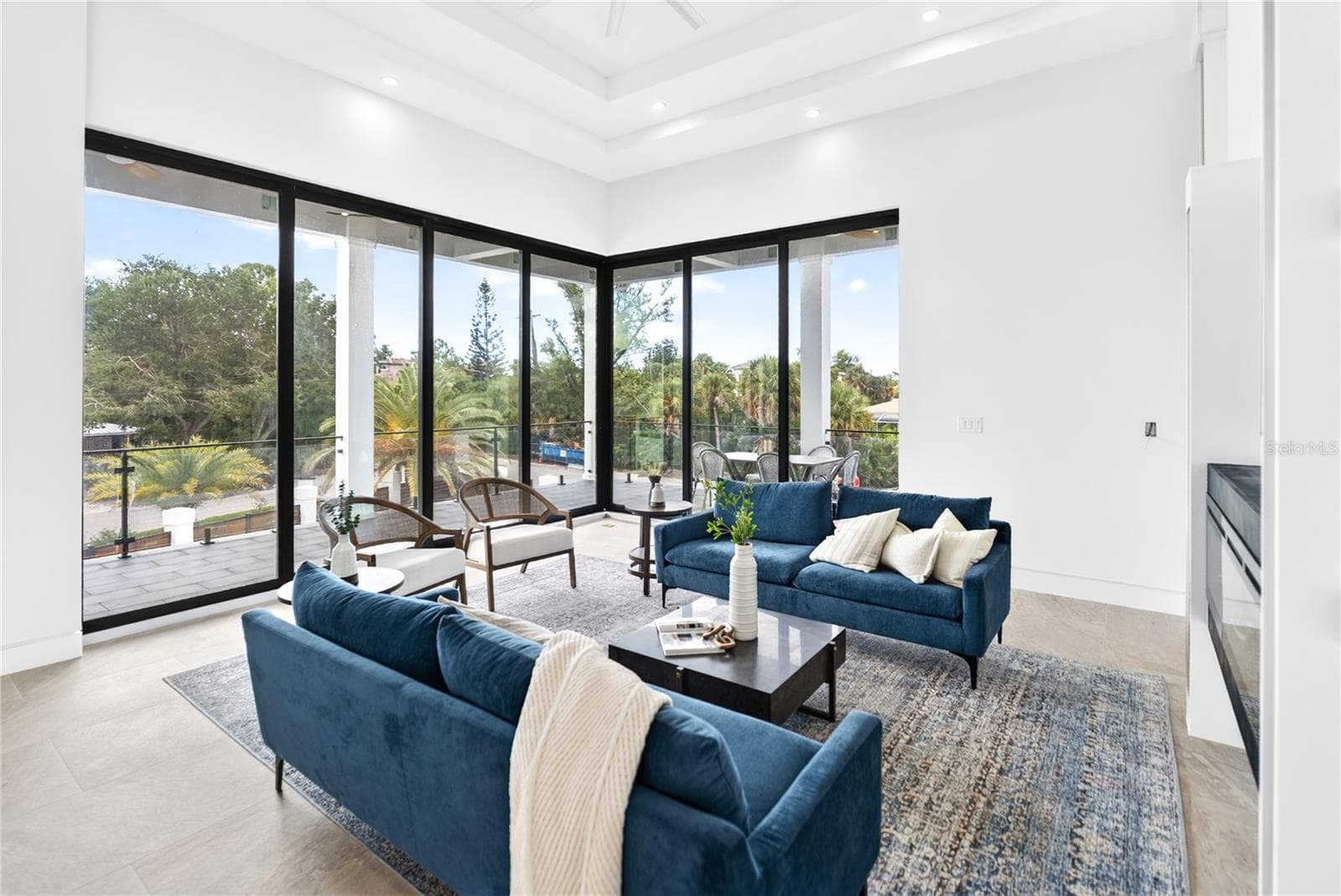 Single Family Residence at 539 AVENIDA DEL NORTE, SARASOTA, photo 13 of 64