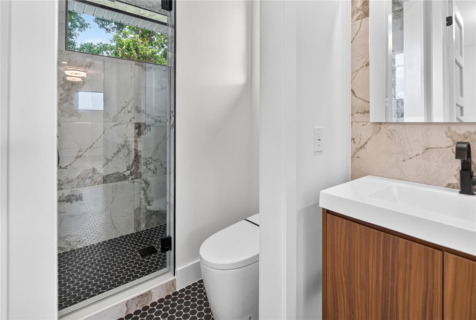 Single Family Residence at 539 AVENIDA DEL NORTE, SARASOTA, photo 27 of 64
