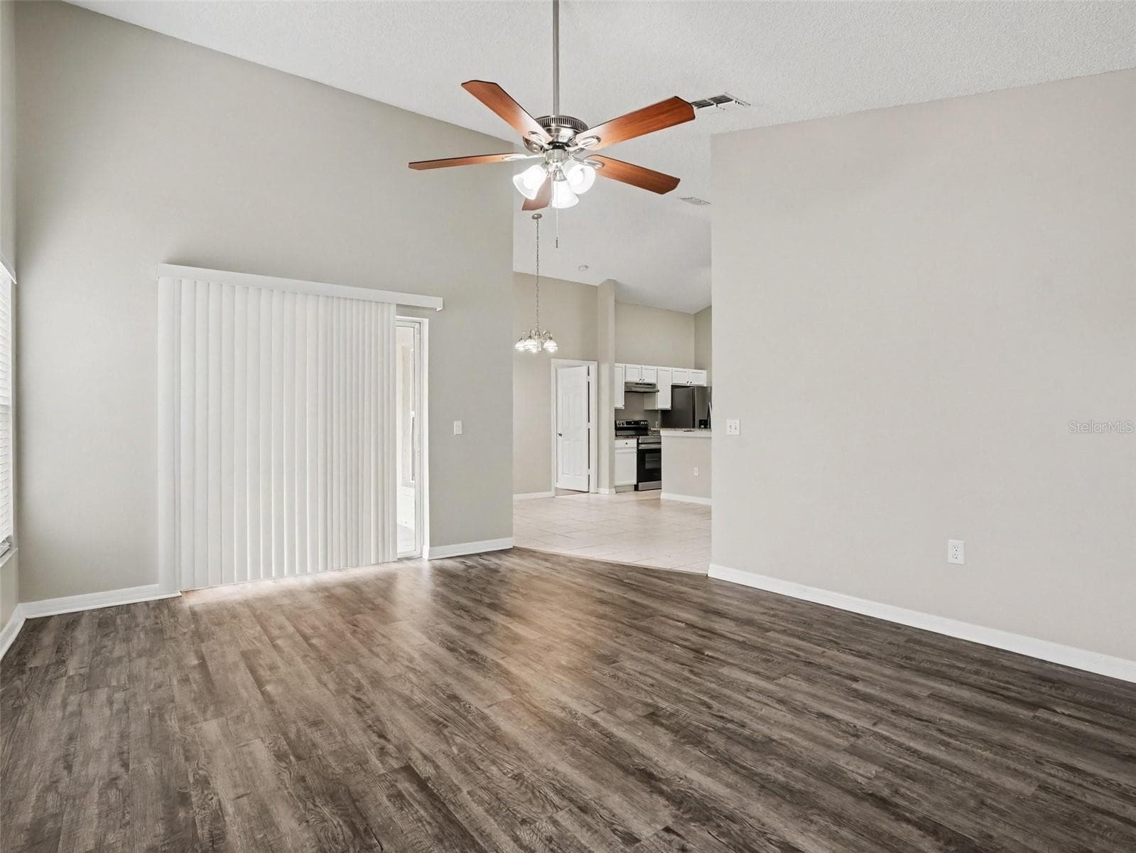 Single Family Residence at 414 SPICE CT, KISSIMMEE, photo 5 of 22