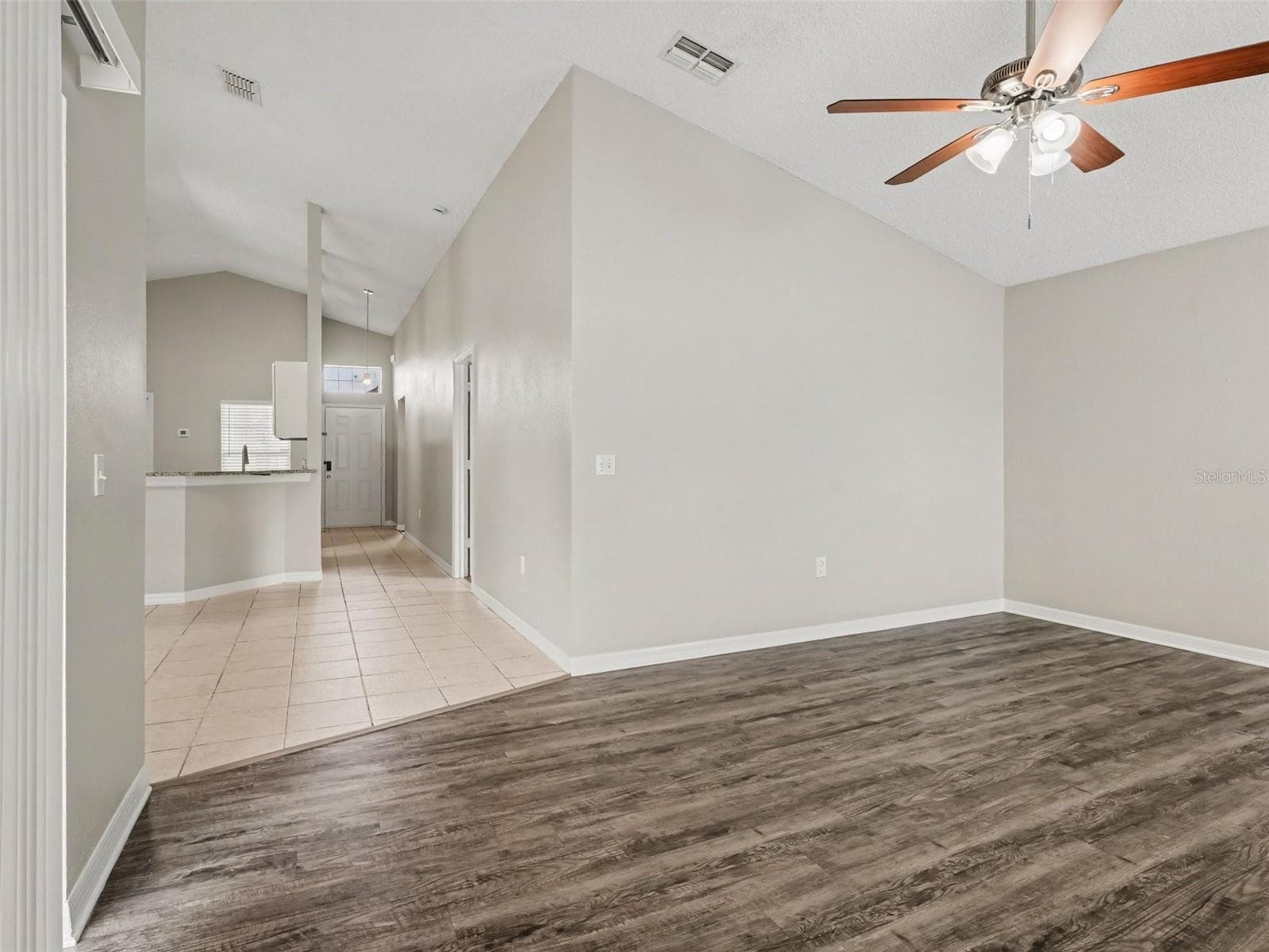 Single Family Residence at 414 SPICE CT, KISSIMMEE, photo 7 of 22