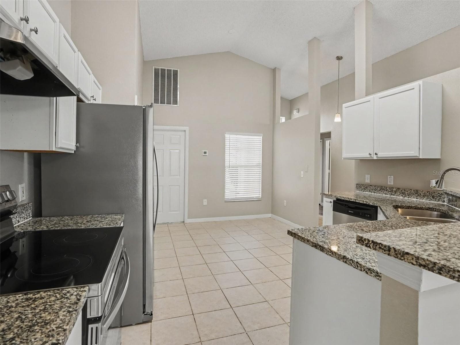 Single Family Residence at 414 SPICE CT, KISSIMMEE, photo 8 of 22