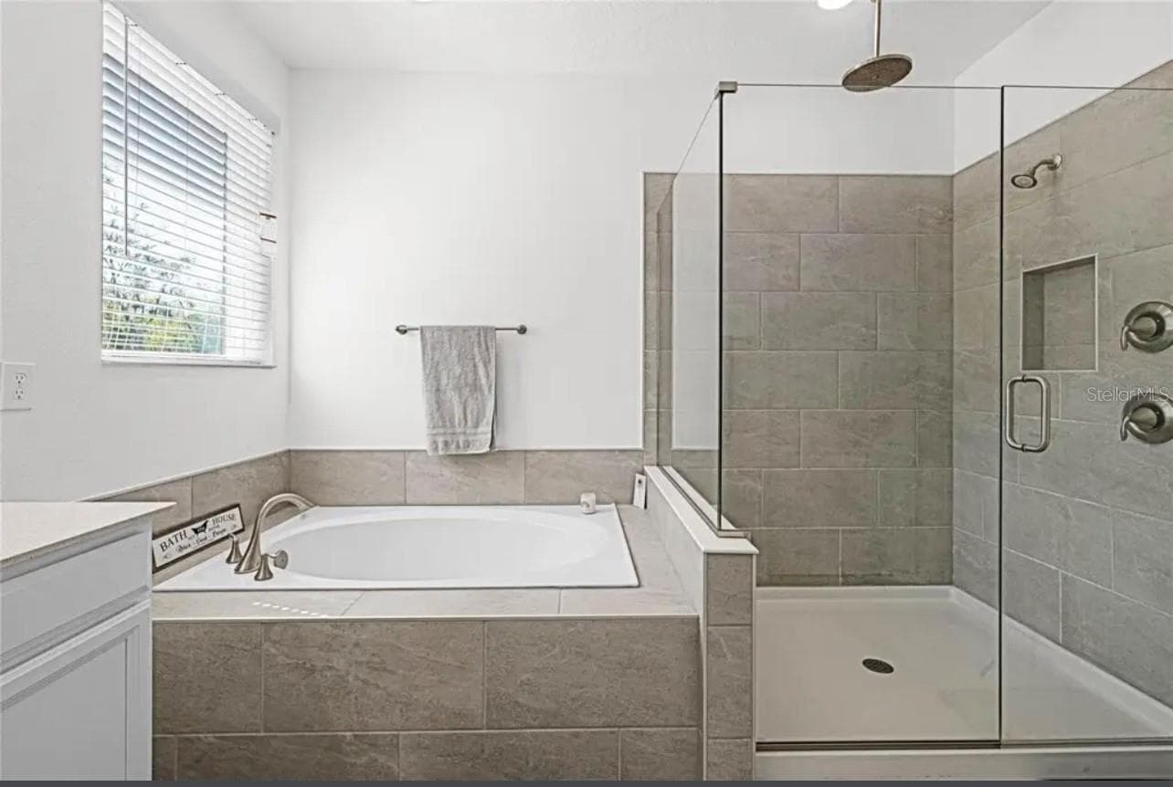 Single Family Residence at 826 TERRAPIN DR, DEBARY, photo 30 of 69