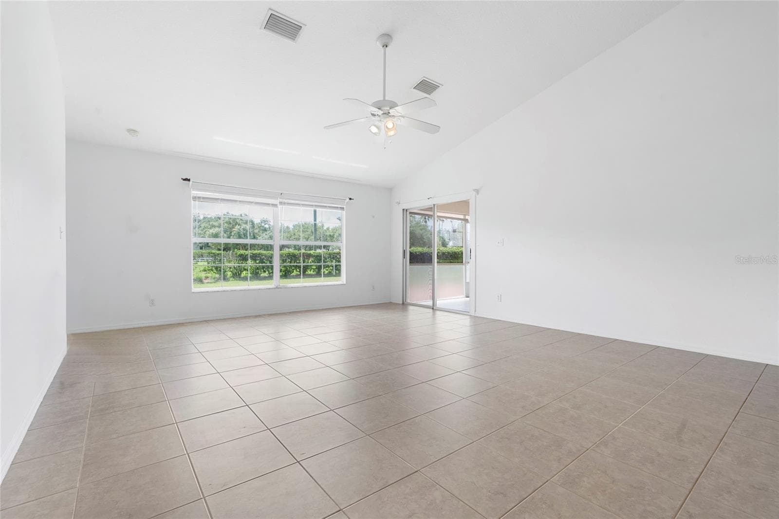 Single Family Residence at 6412 LAURELWOOD DR, ZEPHYRHILLS, photo 18 of 55