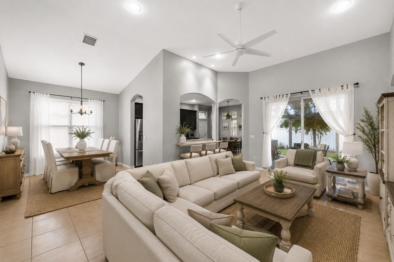 Digitally Staged - 10207 AVELAR RIDGE DR, RIVERVIEW