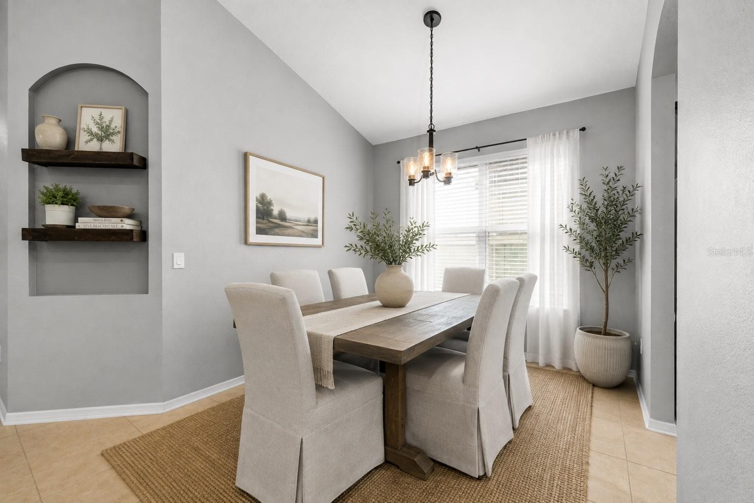 Digitally Staged - 10207 AVELAR RIDGE DR, RIVERVIEW