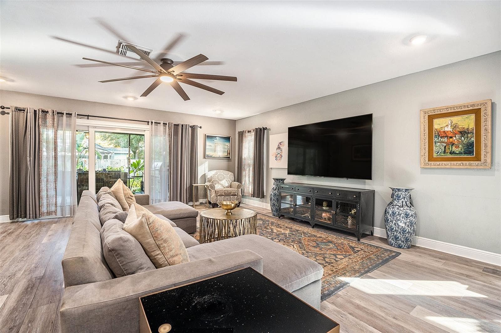 virtually staged - 2134 SERPENTINE CIR S, ST PETERSBURG