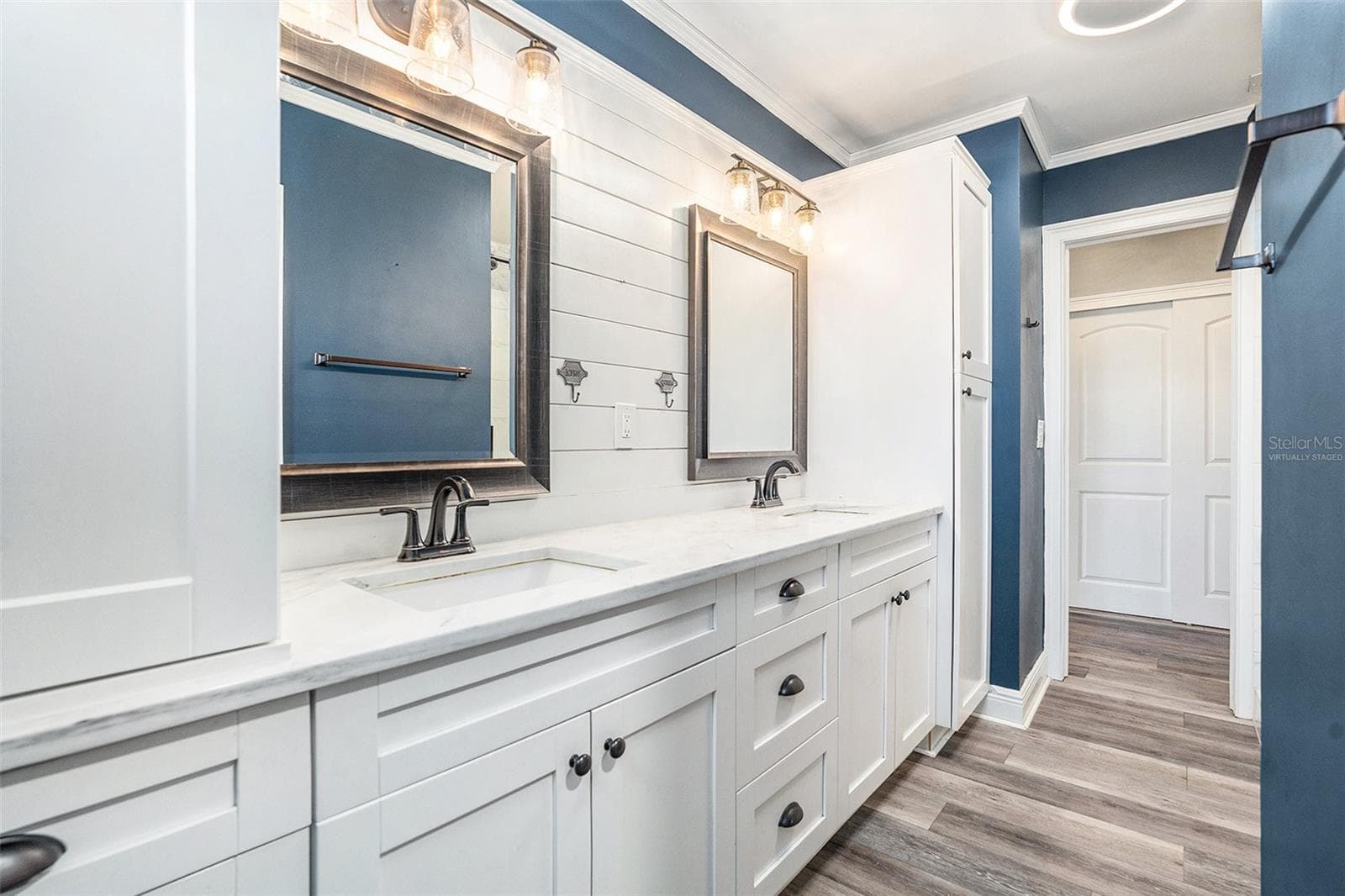 virtually staged - 2134 SERPENTINE CIR S, ST PETERSBURG
