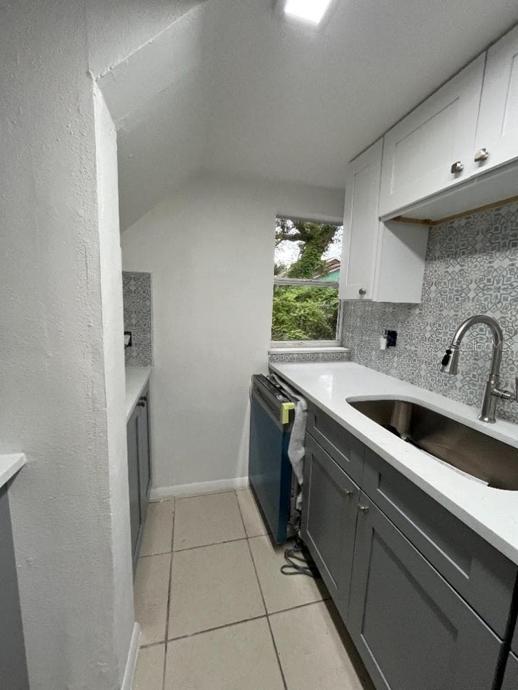 Single Family Residence at 915 SEMINOLE ST, CLEARWATER, photo 6 of 14