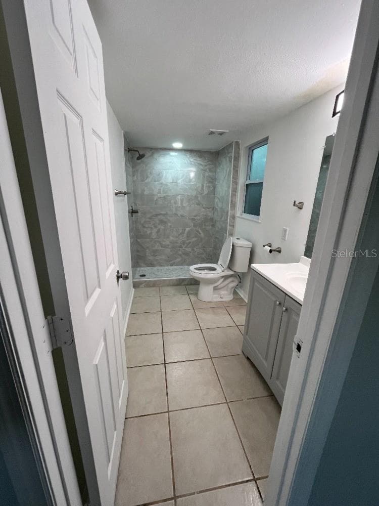 Single Family Residence at 915 SEMINOLE ST, CLEARWATER, photo 8 of 14