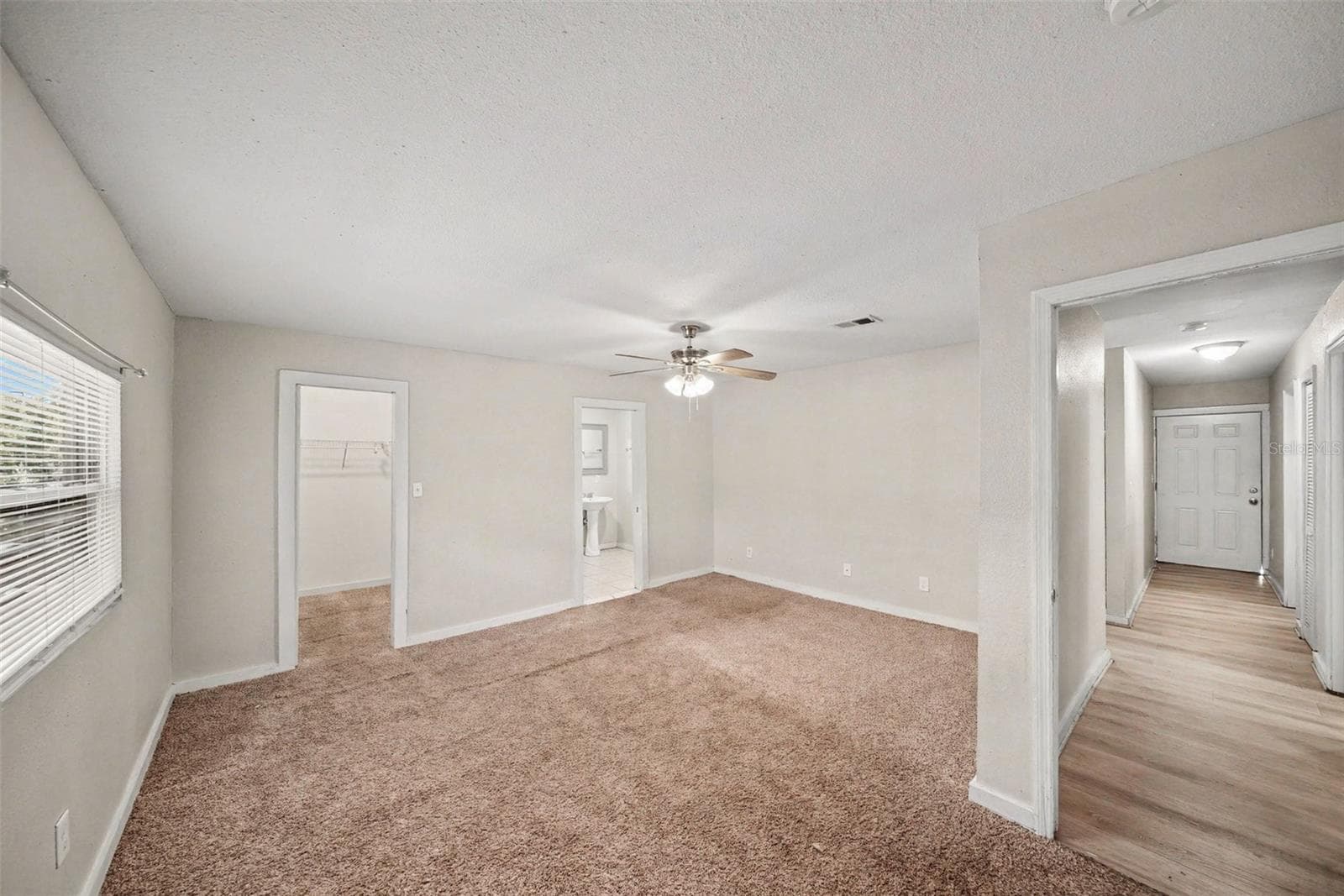 Single Family Residence at 920 E DR MARTIN LUTHER KING JR BLVD, TAMPA, photo 12 of 27