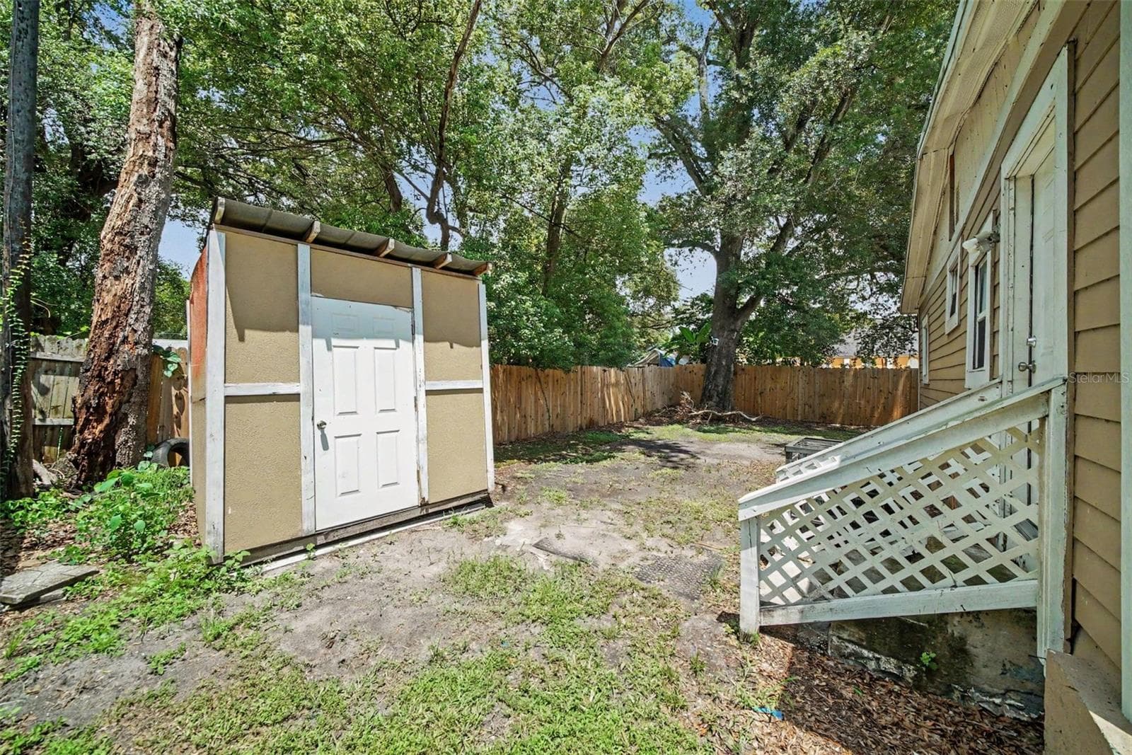 Single Family Residence at 920 E DR MARTIN LUTHER KING JR BLVD, TAMPA, photo 25 of 27