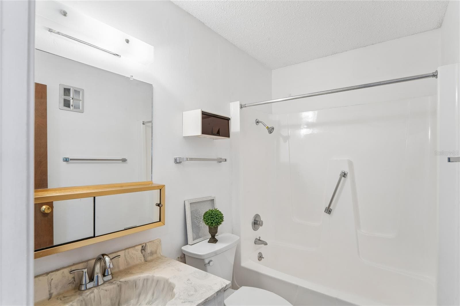 Condominium at 5530 N 80TH ST #C308, ST PETERSBURG, photo 22 of 45