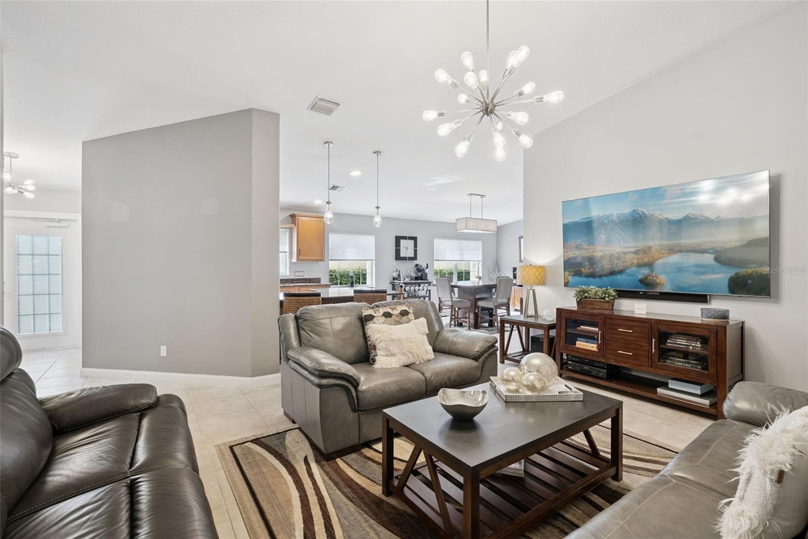 Half Duplex at 12004 KAJETAN LN, ORLANDO, photo 12 of 97