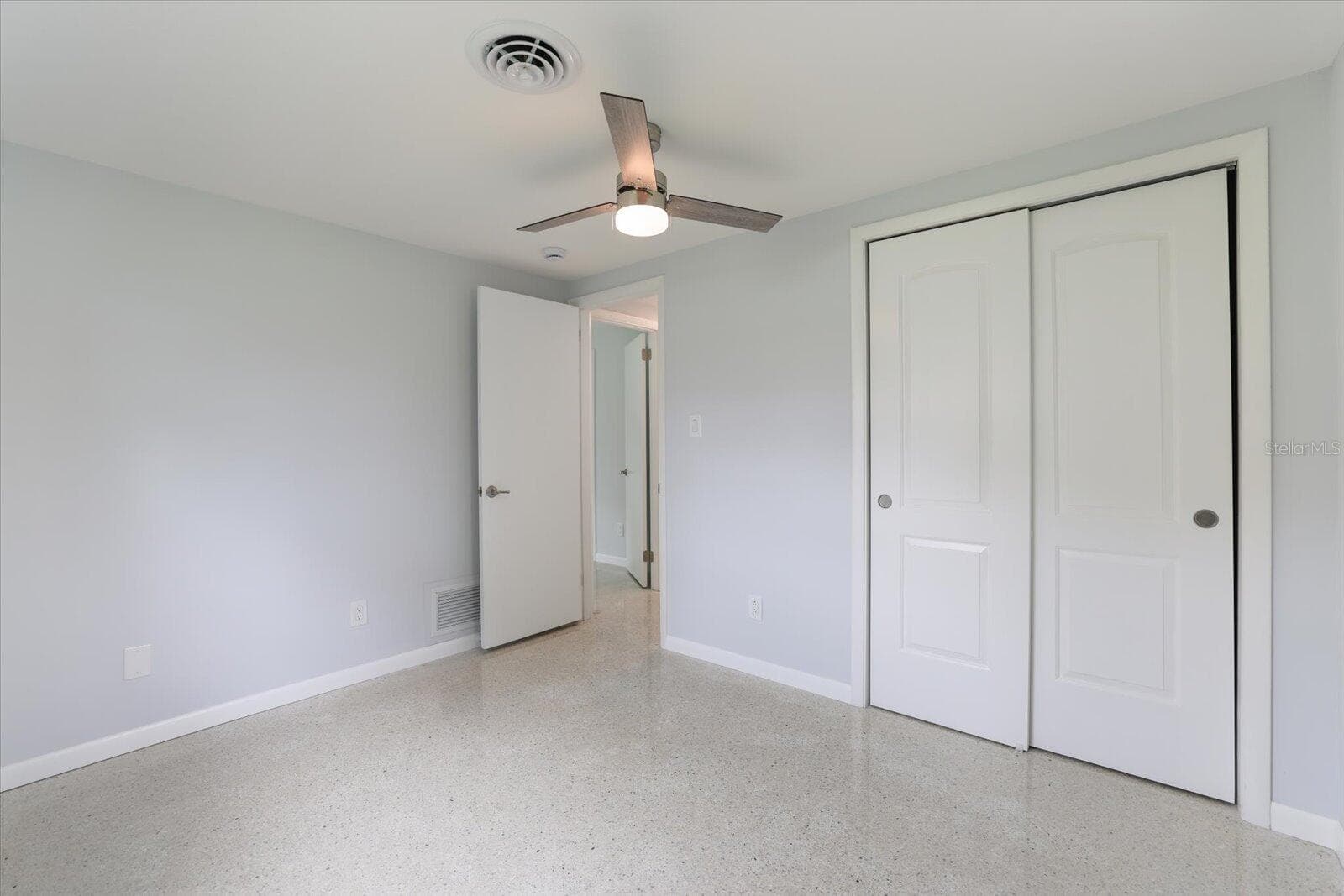Single Family Residence at 3485 ROSLYN RD, VENICE, photo 17 of 37