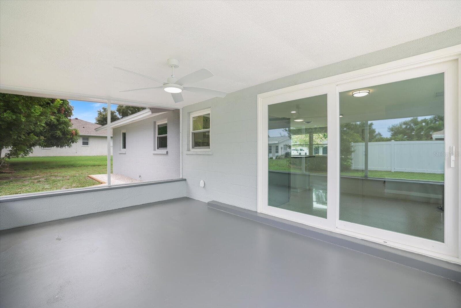 Single Family Residence at 3485 ROSLYN RD, VENICE, photo 19 of 37