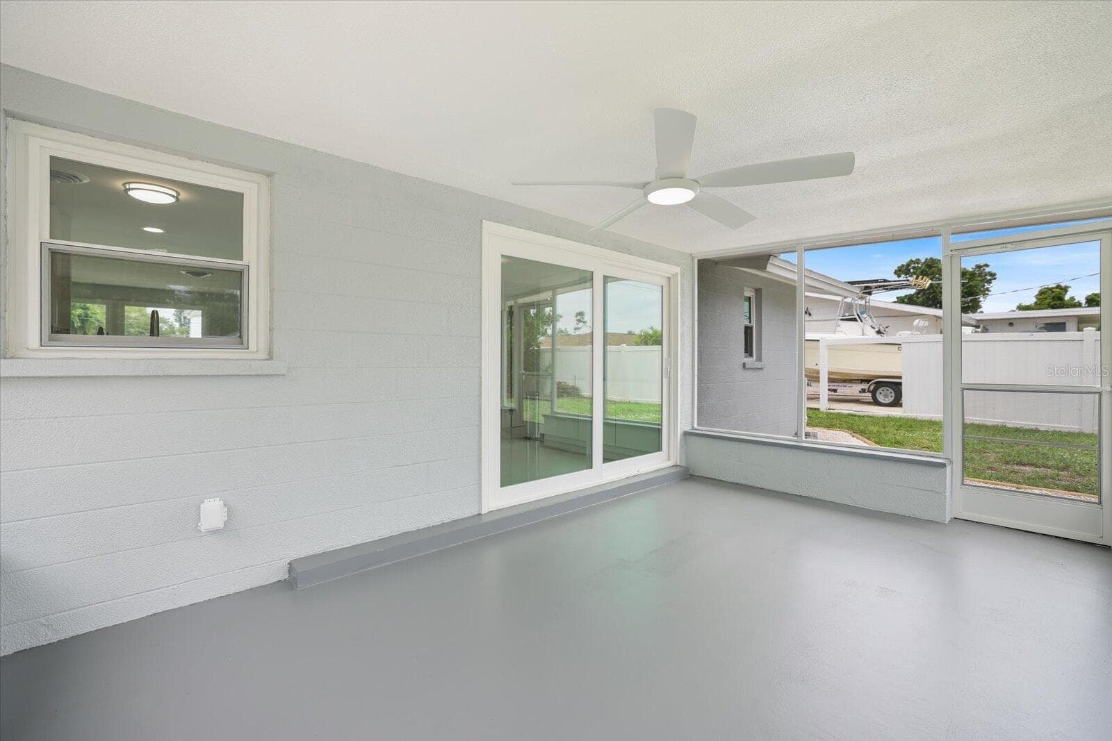 Single Family Residence at 3485 ROSLYN RD, VENICE, photo 20 of 37