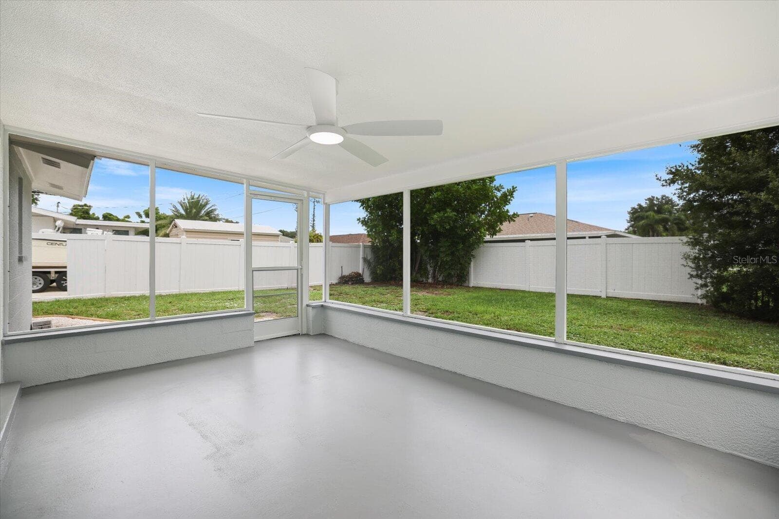 Single Family Residence at 3485 ROSLYN RD, VENICE, photo 21 of 37