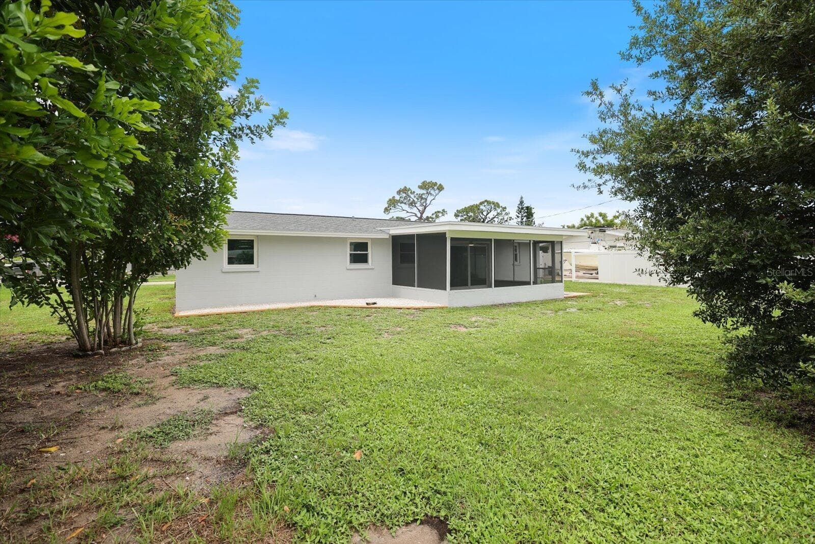 Single Family Residence at 3485 ROSLYN RD, VENICE, photo 25 of 37