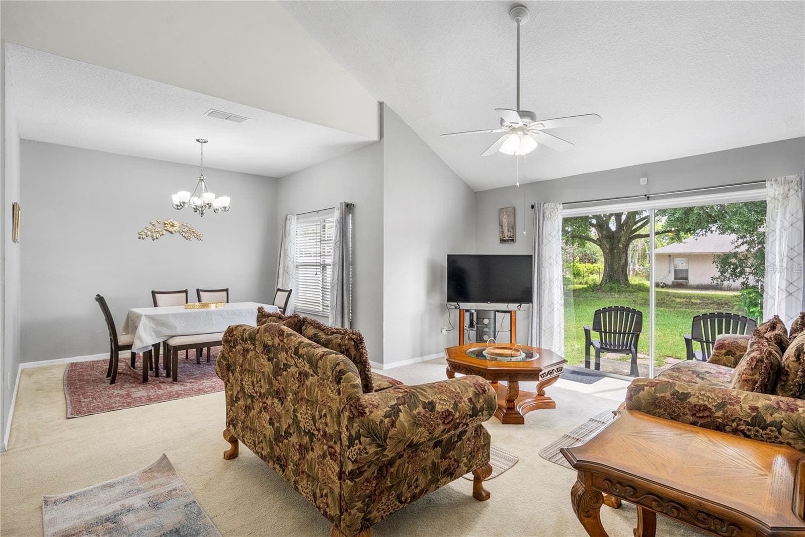 Single Family Residence at 2233 ARDON AVE, ORLANDO, photo 5 of 55