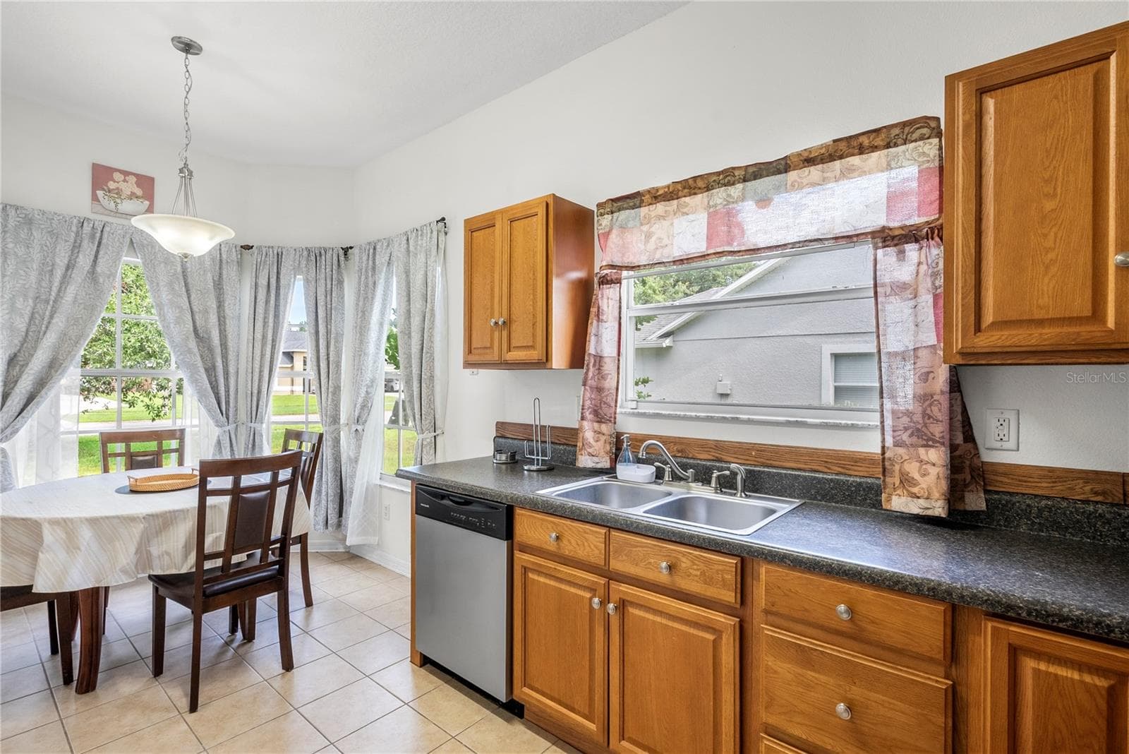 Single Family Residence at 2233 ARDON AVE, ORLANDO, photo 18 of 55