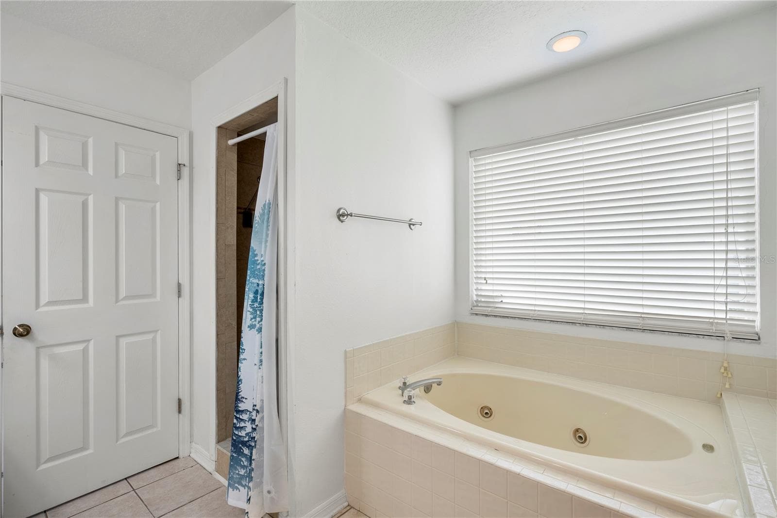 Single Family Residence at 2233 ARDON AVE, ORLANDO, photo 38 of 55