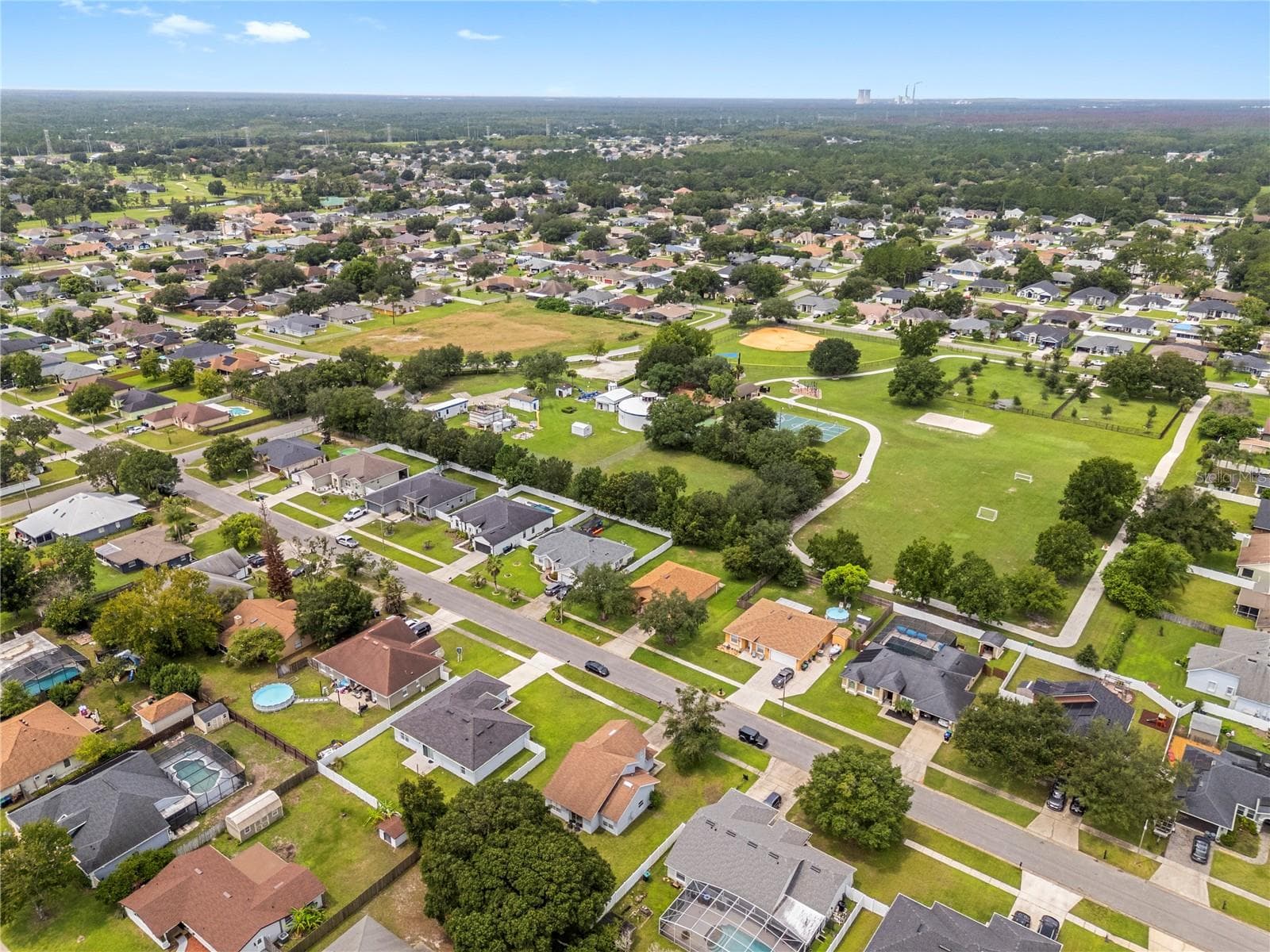Single Family Residence at 2233 ARDON AVE, ORLANDO, photo 48 of 55