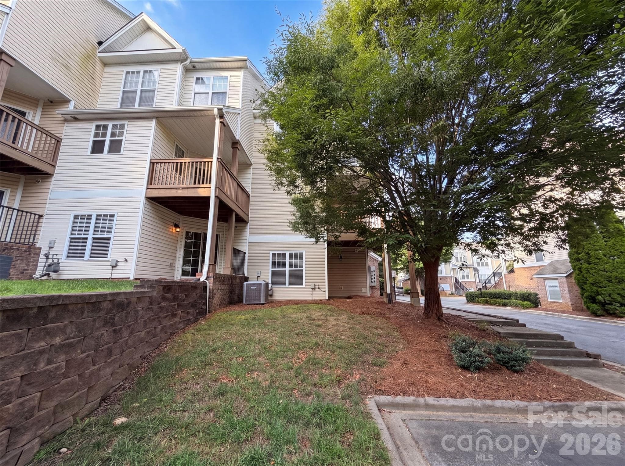 Townhouse at 7129 Founders Club Court, Charlotte, photo 20 of 21