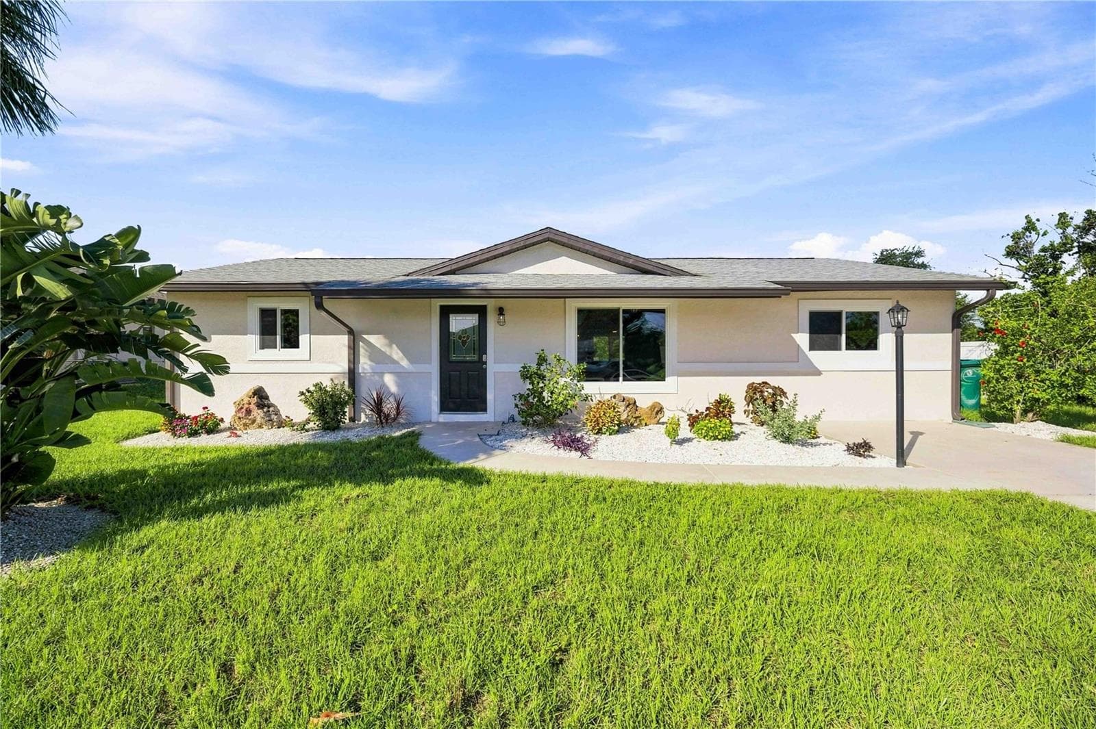 Single Family Residence at 7321 BOLTEN LN, PORT CHARLOTTE, photo 2 of 47