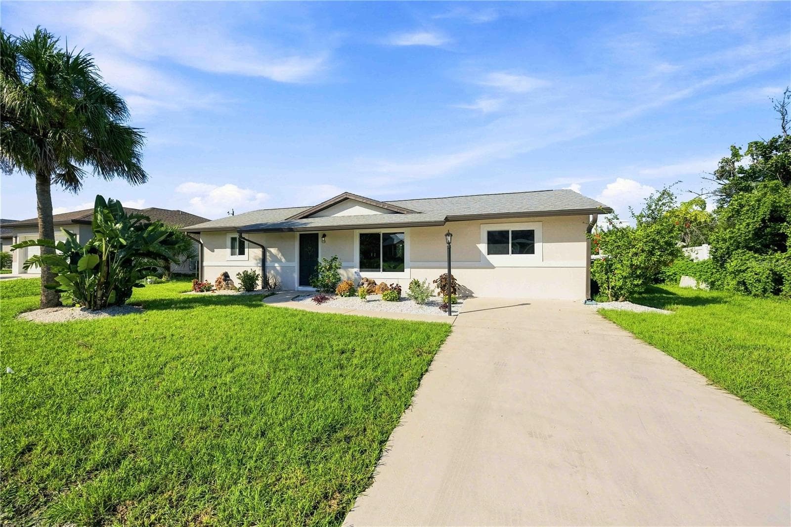 Single Family Residence at 7321 BOLTEN LN, PORT CHARLOTTE, photo 3 of 47