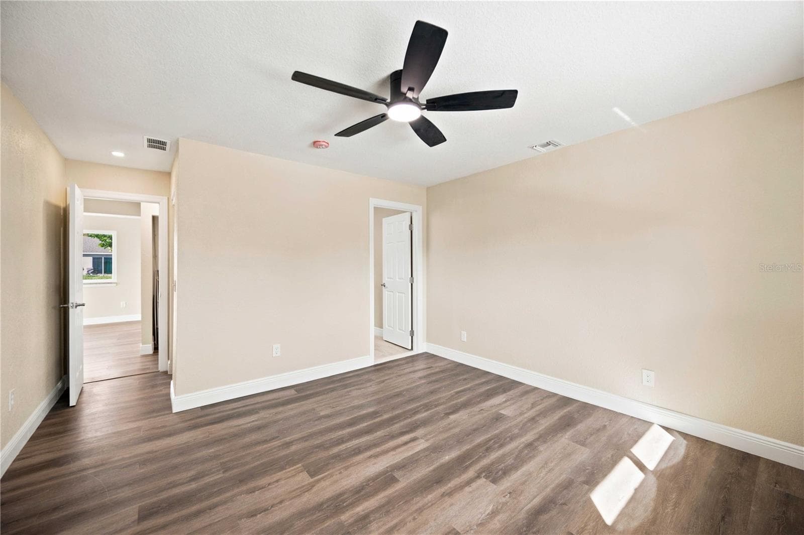 Single Family Residence at 7321 BOLTEN LN, PORT CHARLOTTE, photo 20 of 47