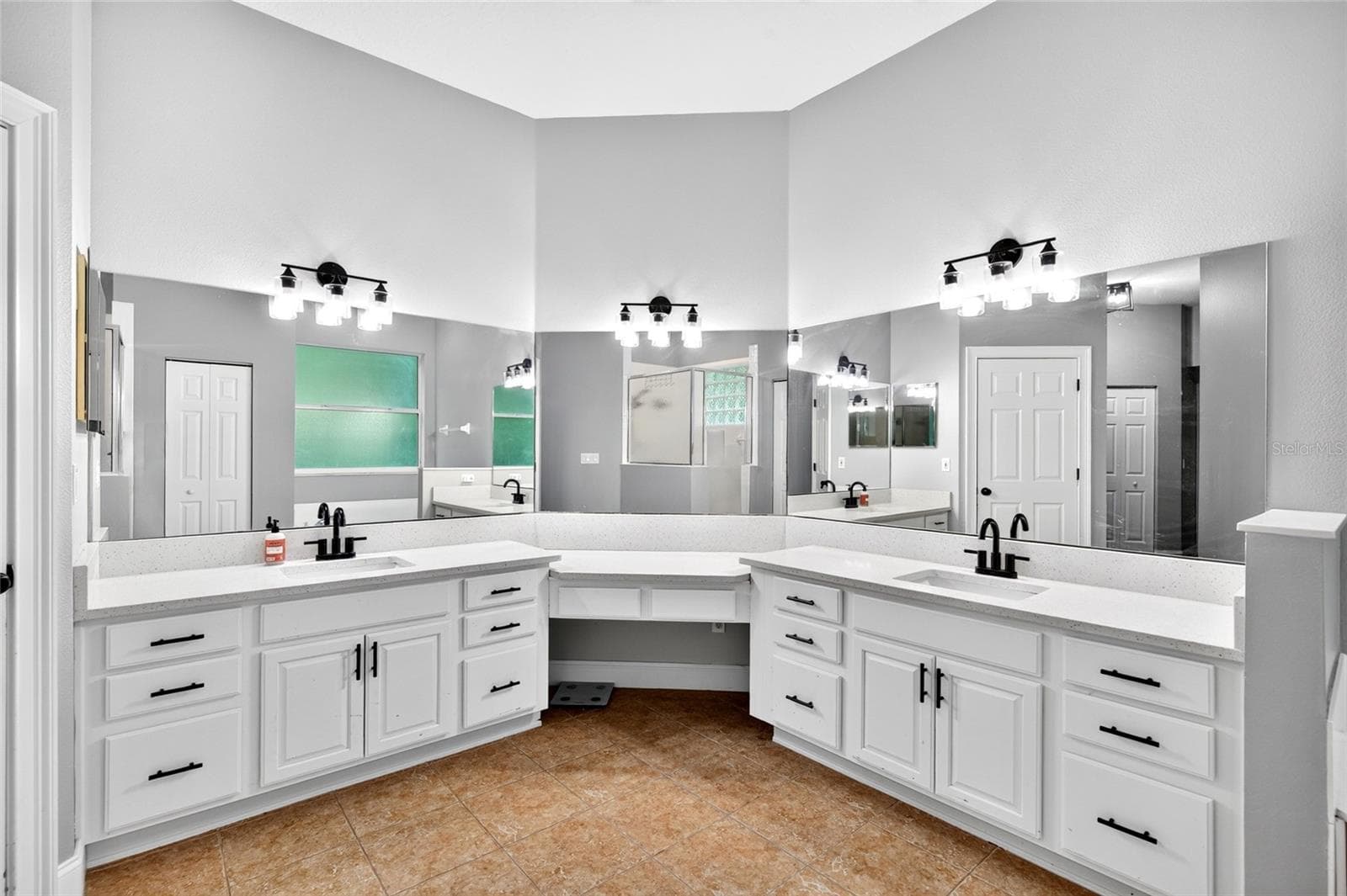 Single Family Residence at 7550 SW 185TH CIR, DUNNELLON, photo 15 of 47